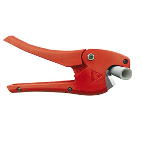 Tools: Pipe cutter shears